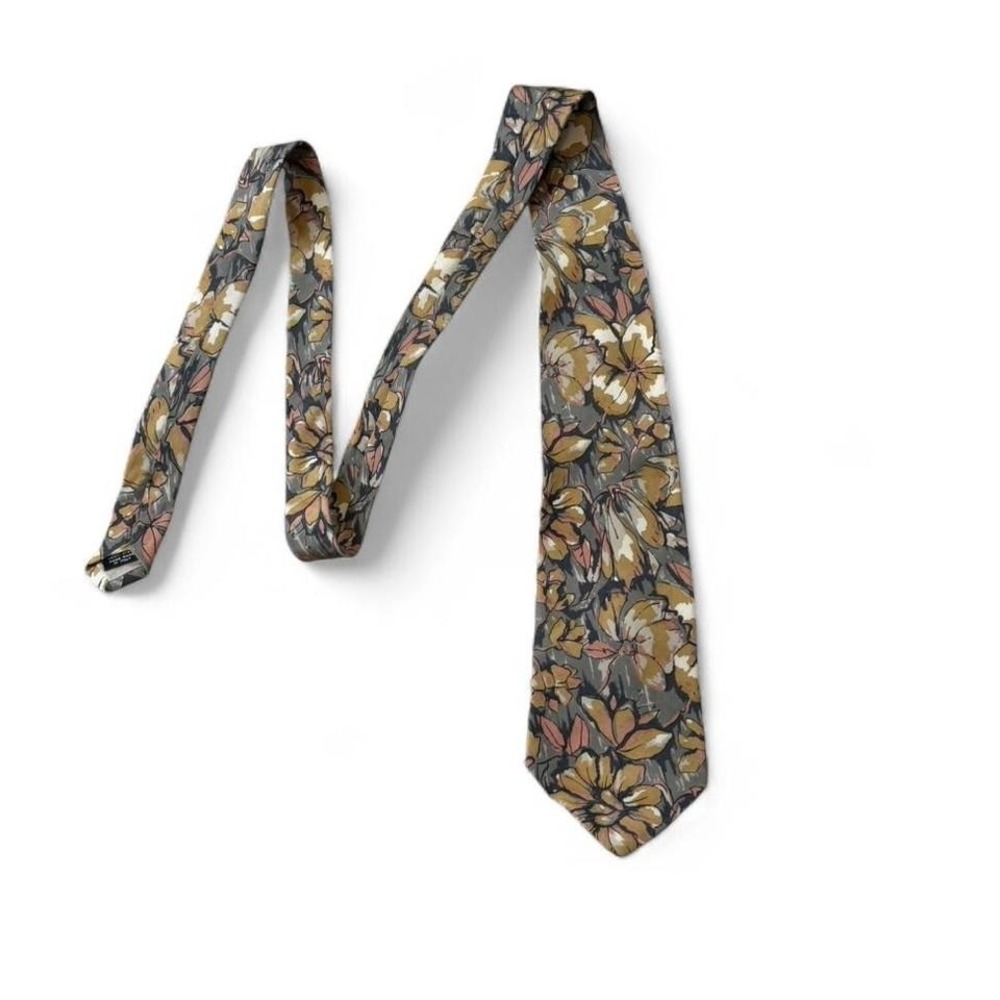 Vintage Embassy Square Silk Floral Tie‎